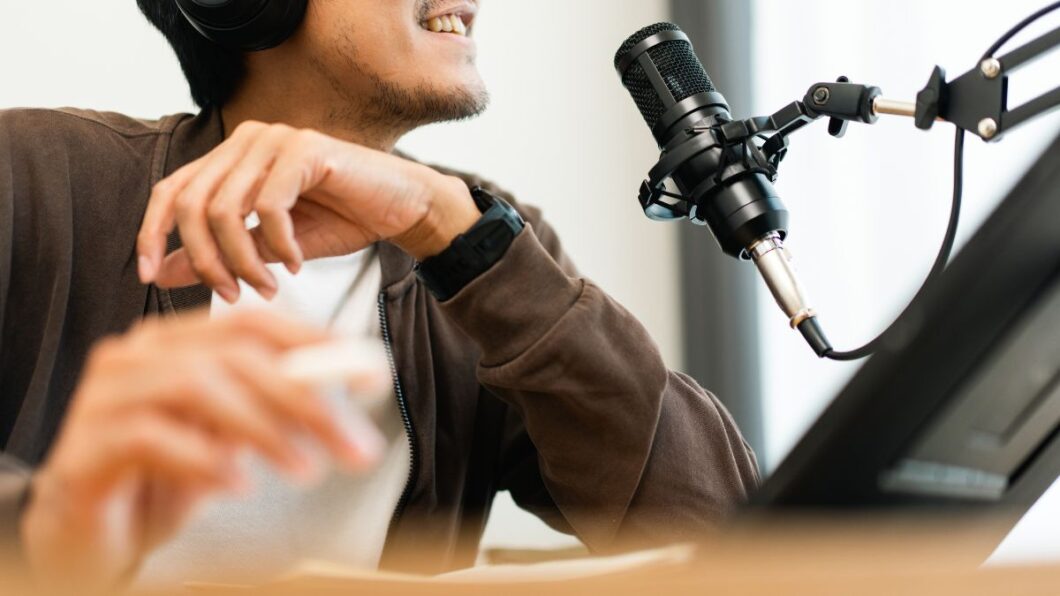 Améliorer sa voix : Conseils d’un expert en voix-off / prise de parole